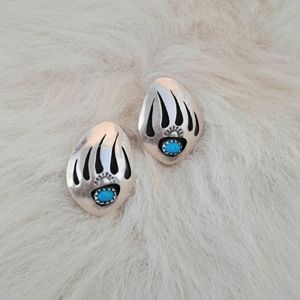 Vintage Native Bear Paw